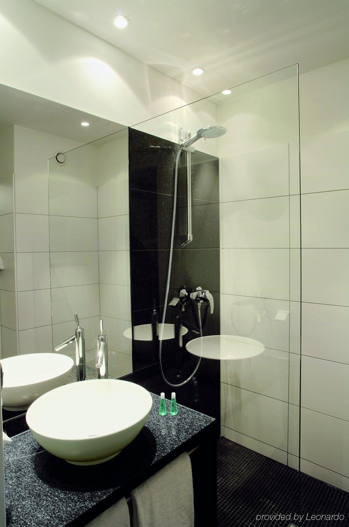 Motel One Nuernberg-City Δωμάτιο φωτογραφία