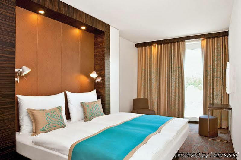 Motel One Nuernberg-City Εξωτερικό φωτογραφία